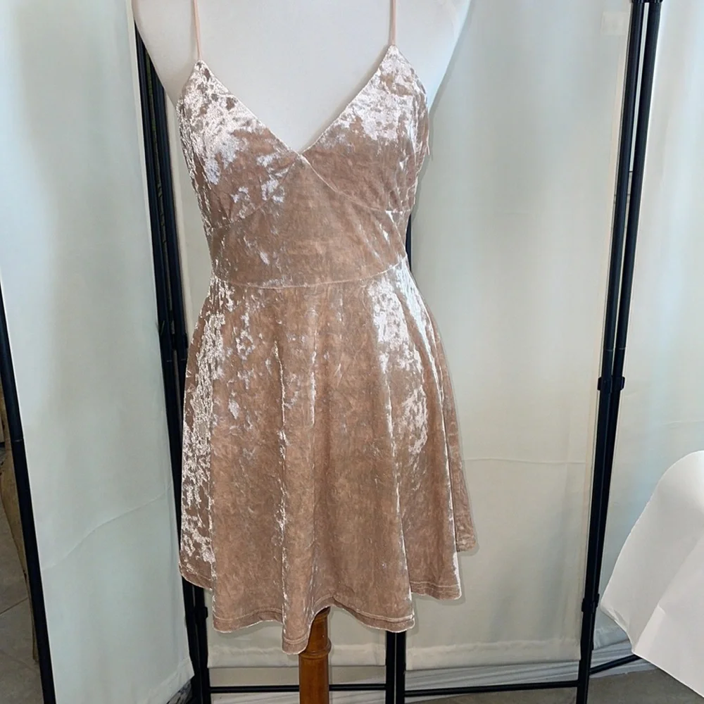 Journee Dress Size Medium NWT - Picture 4 of 14